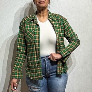 BDG Green Flannel Plaid Raw Hem Oversized Button Down Sz XS NWT